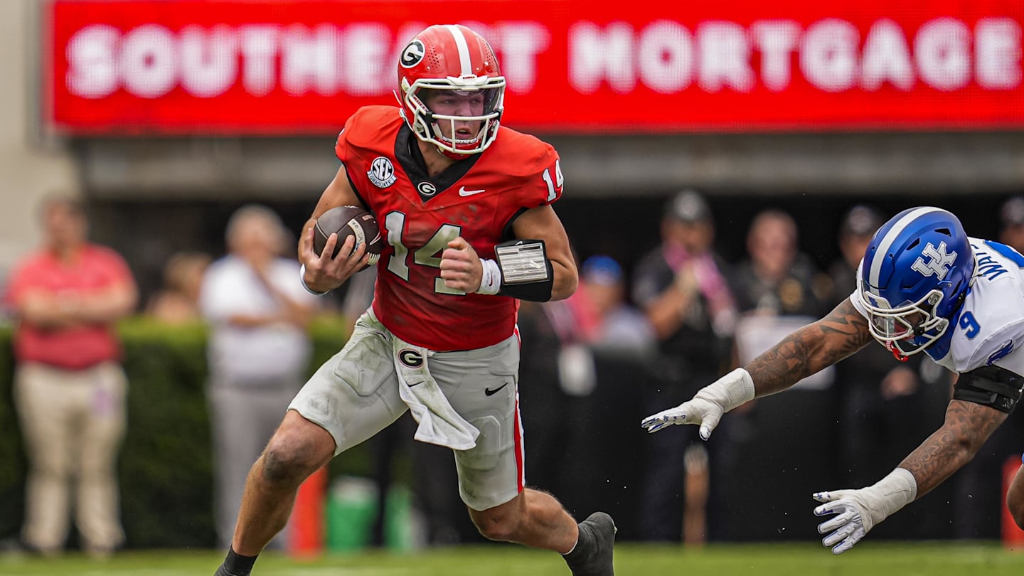 College Football Analyst Believes Georgia's Gunner Stockon Will Be a Heisman Finalist