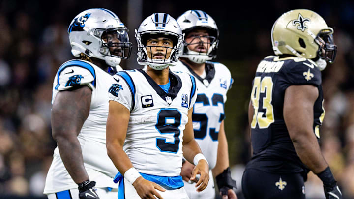 Sep 8, 2024; New Orleans, Louisiana, USA;  Carolina Panthers quarterback Bryce Young (9) looks at the video boards against the New Orleans Saints during the first half at Caesars Superdome. Mandatory Credit: Stephen Lew-Imagn Images