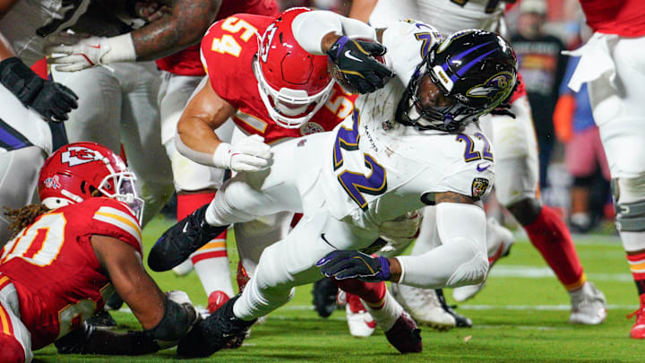 Baltimore Ravens running back Derrick Henry scores a touchdown against the Kansas City Chiefs.