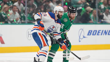 Edmonton Oilers center Adam Henrique (19)