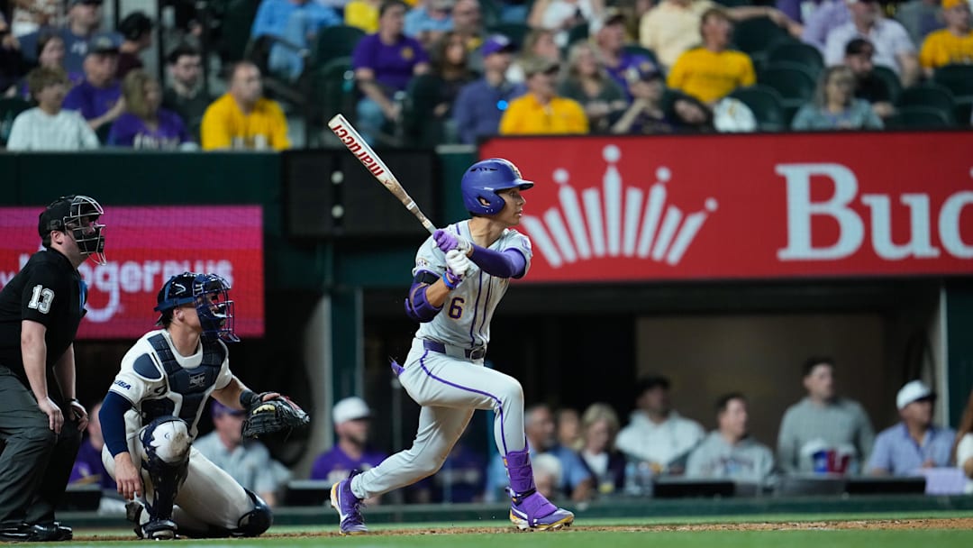 Feb 26, 2025; Arlington, TX, USA; During the game between LSU and Dallas Baptist at Globe Life Field. Mandatory Credit: Chris Jones-Imagn Images