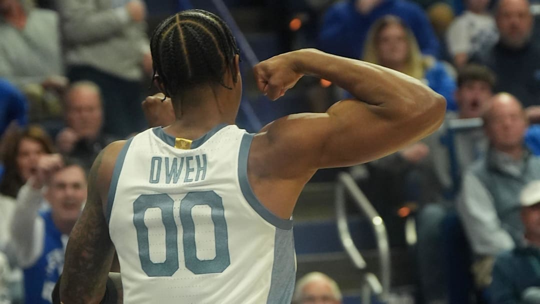 Kentucky's guard Otega Oweh (00)