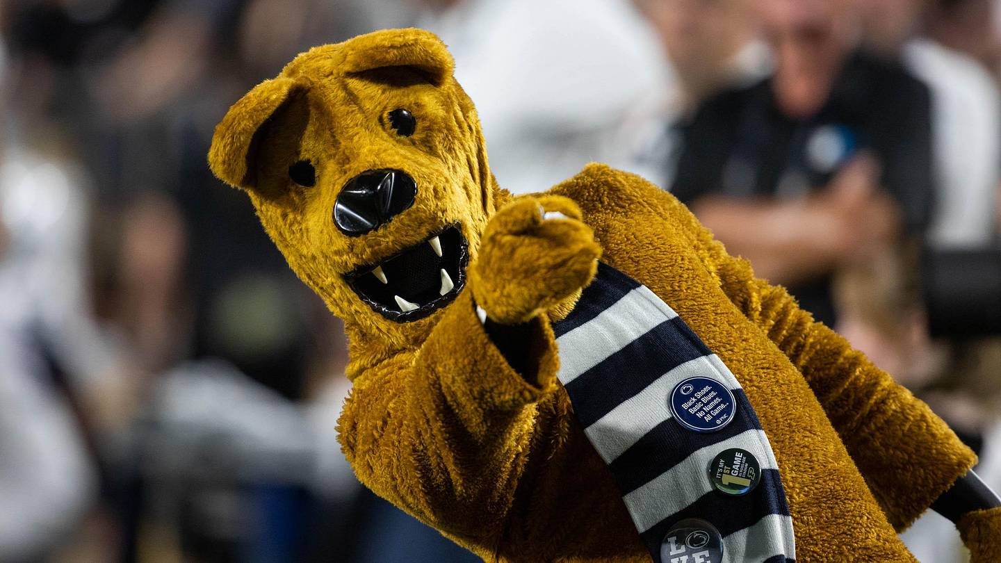 Penn State Hockey Seeks to Continue Hot Streak in Series Finale Vs. Minnesota