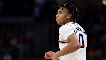 Mar 16, 2024; Minneapolis, MN, USA; Illinois Fighting Illini guard Terrence Shannon Jr. (0) looks on