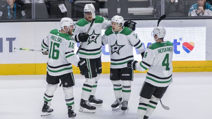 Mar 5, 2024; San Jose, California, USA; Dallas Stars left wing Jamie Benn (14) is congratulated by