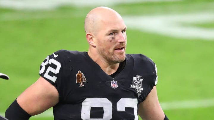 Nov 22, 2020; Paradise, Nevada, USA; Las Vegas Raiders tight end Jason Witten (82) against the Kansas City Chiefs at Allegiant Stadium. Mandatory Credit: Mark J. Rebilas-USA TODAY Sports