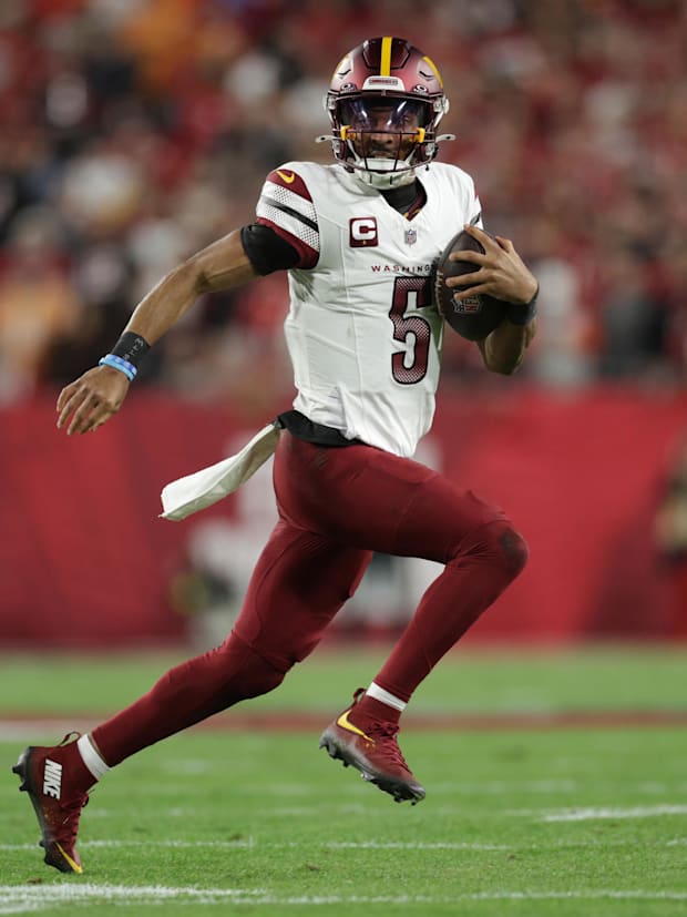 Washington Commanders quarterback Jayden Daniels