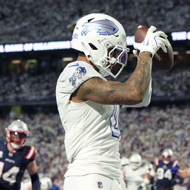 Keon Coleman catches TD against Patriots