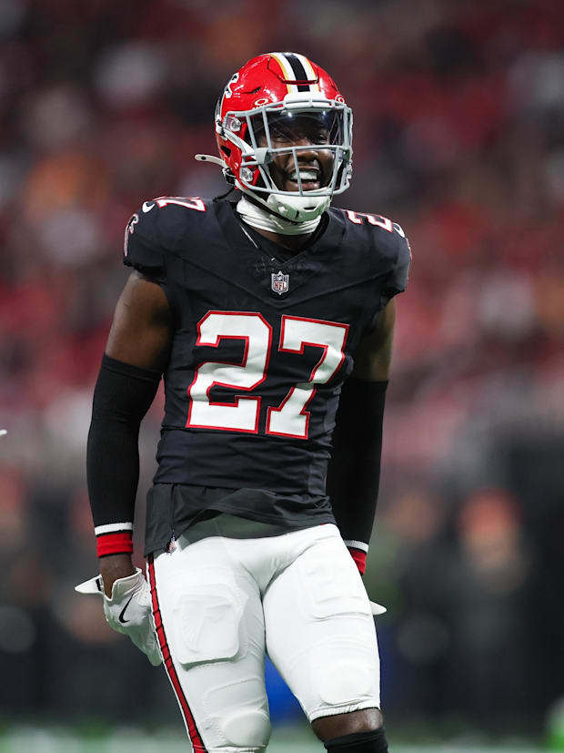 Atlanta Falcons safety Richie Grant (27) reacts after a tackle against the Tampa Bay Buccaneers in the second quarter at Merc