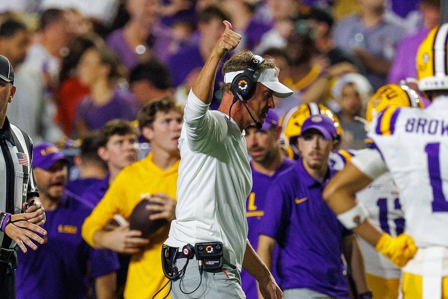 LSU coach Lane Kiffin reacts to a play against Clemson.