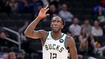 Detroit Pistons v Milwaukee Bucks