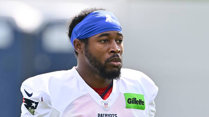 New England Patriots wide receiver Romeo Doubs (87).