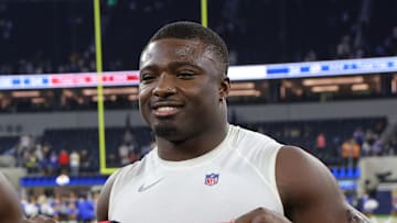 NFL: NOV 23 Buccaneers at Rams