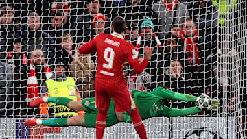 Dárwin Núñez is foiled by Gianluigi Donnarumma during Liverpool's shootout loss to PSG.