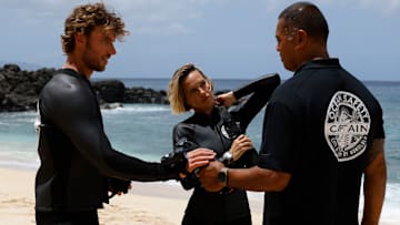 RESCUE: HI-SURF: L-R: Adam Demos, Arielle Kebbel and Robbie Magasiva in the “Drop In” RESCUE: HI-SURF episode airing Monday, Nov. 11 (9:02-10:00 PM ET/PT) on FOX. 