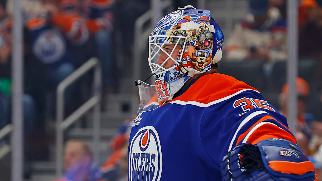 Edmonton Oilers goaltender Tristan Jarry (35)