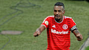 Edenilson defendeu o Internacional na última edição do Campeonato Brasileiro