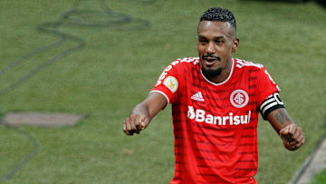 Edenilson defendeu o Internacional na última edição do Campeonato Brasileiro