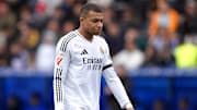 Kylian Mbappe mit hängendem Kopf
