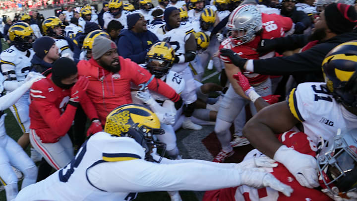 BREAKING: Big Ten issues $100,000 fine to Michigan, Ohio State