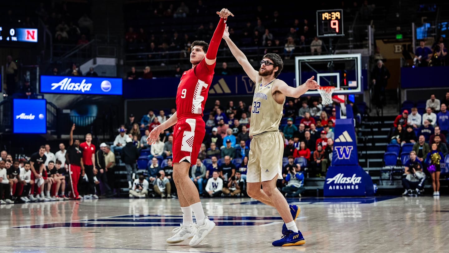Strong Second Half Pushes Nebraska Men’s Basketball Past Washington