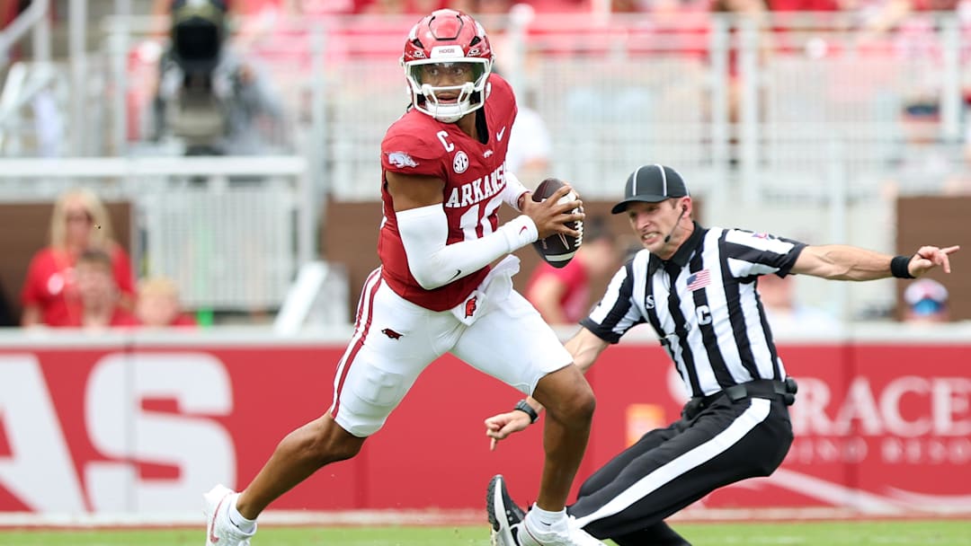 Arkansas Razorbacks quarterback Taylen Green