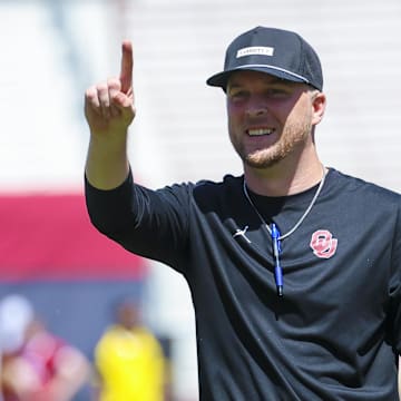 Oklahoma offensive coordinator Ben Arbuckle joined the Sooners along with quarterback John Mateer from Washington State.
