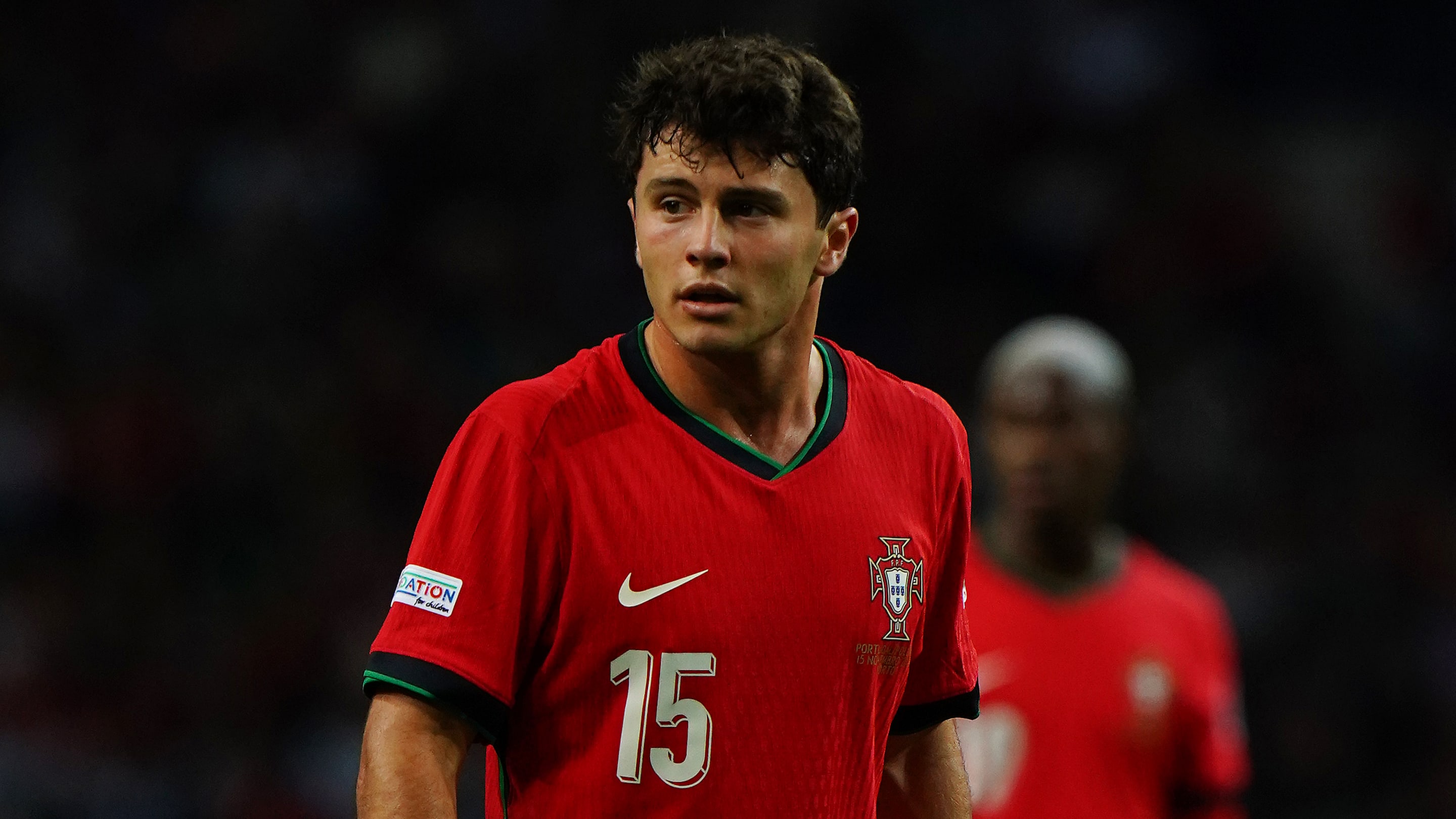 PHOTOS : Le nouveau maillot du Portugal a fuité pour la première de Puma