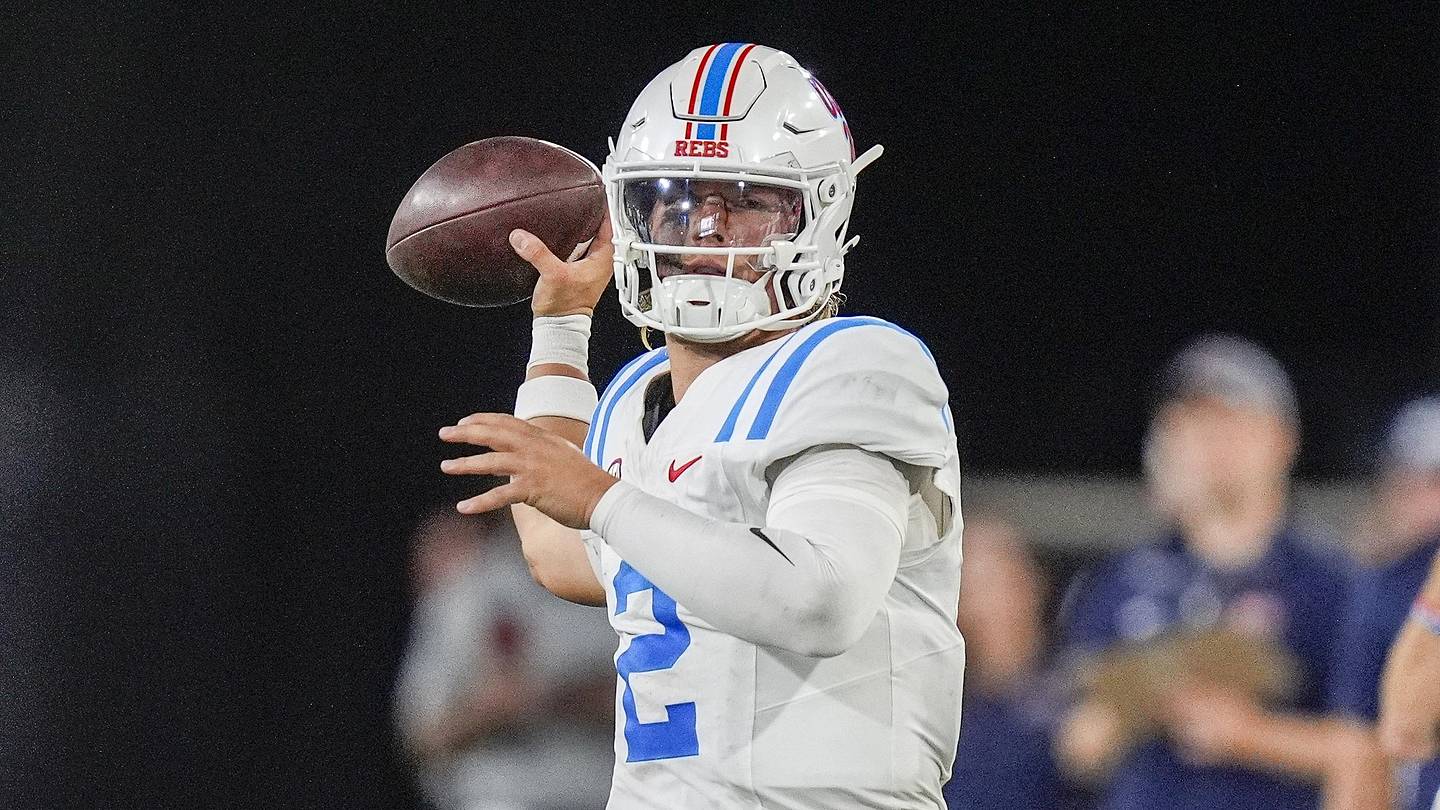 College Football Picks Against the Spread for Every Top 25 Game in Week 4