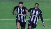 Visitante indigesto, Botafogo tenta surpreender em Curitiba
