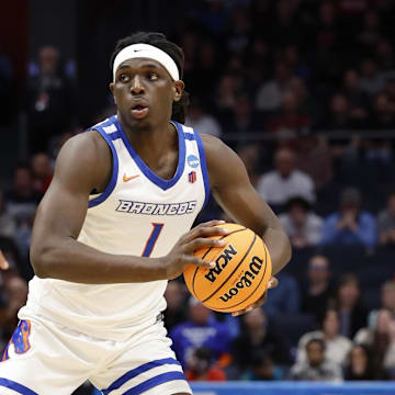 Mar 20, 2024; Dayton, OH, USA; Boise State Broncos forward O'Mar Stanley (1) plays the ball in the first half against the Colorado Buffaloes at UD Arena. Mandatory Credit: Rick Osentoski-Imagn Images