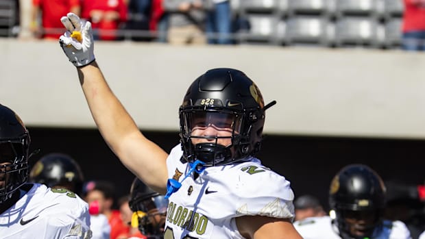 Oct 19, 2024; Tucson, Arizona, USA; Colorado Buffalos safety Ben Finneseth (28) against the Arizona Wildcats at Arizona Stadi