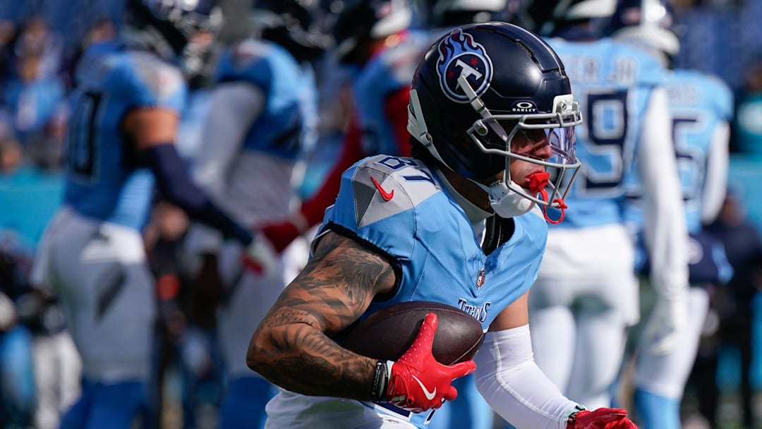 Tennessee Titans wide receiver Xavier Restrepo (87) warms up before the game against the Jacksonville Jaguars at Nissan Stadium in Nashville, Tenn., Sunday, Nov. 30, 2025.
