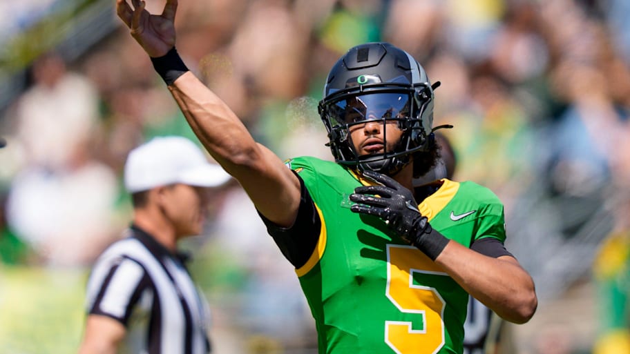 Transfer Dylan Raiola Hints at Oregon Offensive Edge | Yardbarker