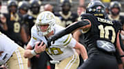 Sep 27, 2025; Winston-Salem, North Carolina, USA;  Georgia Tech Yellow Jackets quarterback Haynes King (10) runs the ball during the fourth quarter against the Wake Forest Demon Deacons at Allegacy Federal Credit Union Stadium. Mandatory Credit: Zachary Taft-Imagn Images