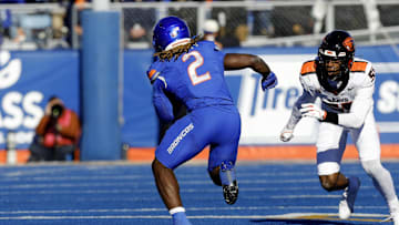 Ashton Jeanty (2) does Ashton Jeanty things against Oregon State