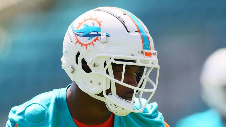 Miami Dolphins cornerback Storm Duck