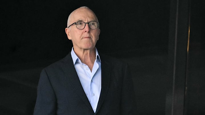 Frank McCourt a conffirmé l'arrivée d'un nouveau coach.