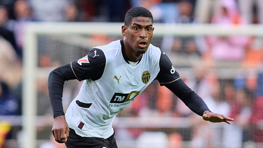 Cristhian Mosquera is a target for Arsenal. | IMAGO/Photo Players Images