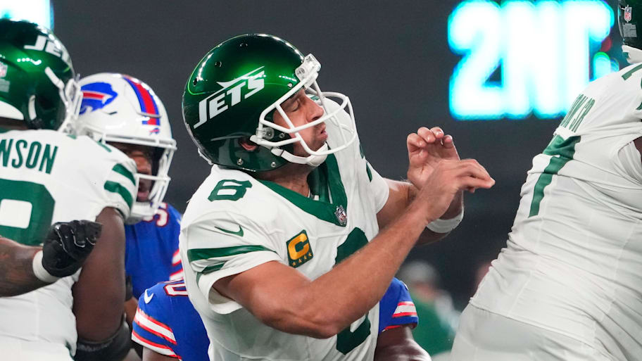 Prediction panel's split decision suggests tense Monday night for Bills