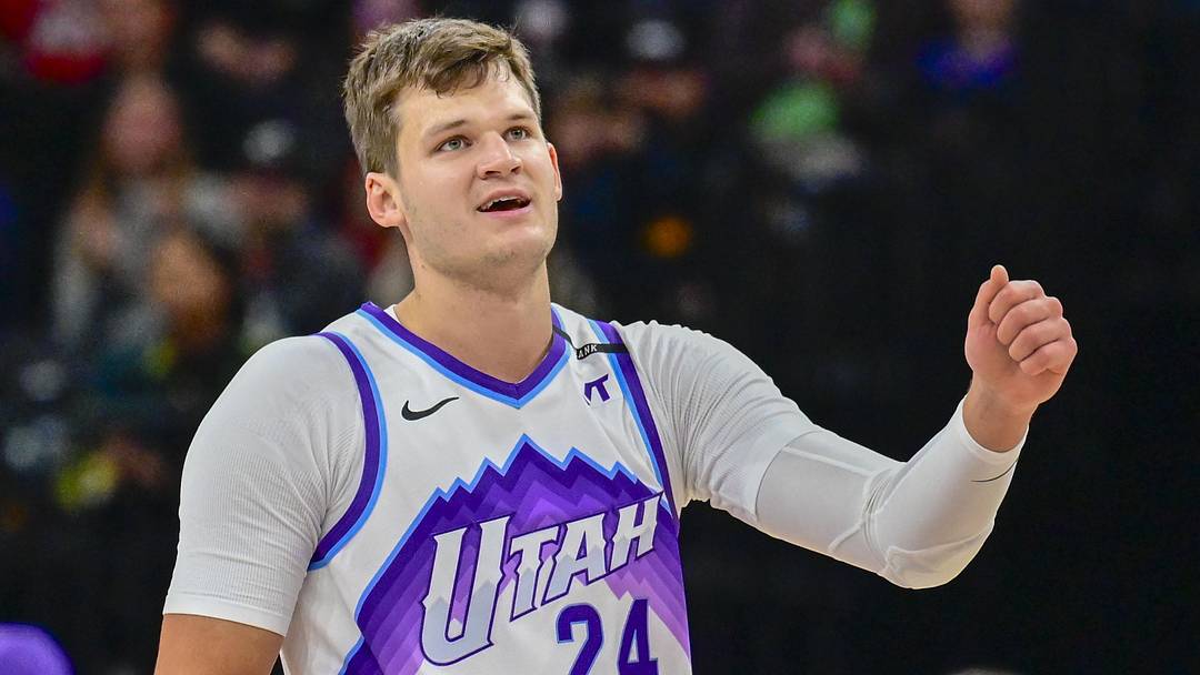 Oct 16, 2025; Salt Lake City, Utah, USA; Utah Jazz center Walker Kessler (24) smiles after making a great play during the first half against the Portland Trail Blazers at Delta Center. Mandatory Credit: Peter Creveling-Imagn Images Oct 16, 2025; Salt Lake City, Utah, USA; Utah Jazz center Walker Kessler (24) smiles after making a great play during the first half against the Portland Trail Blazers at Delta Center. Mandatory Credit: Peter Creveling-Imagn Images