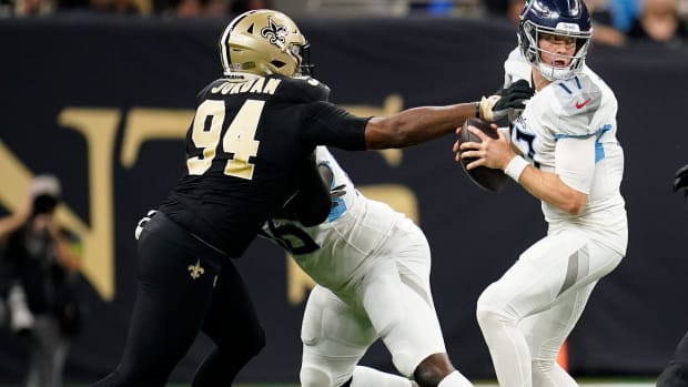 New Orleans Saints defensive end Cameron Jordan (94) puts pressure on Tennessee Titans quarterback Ryan Tannehill (17)