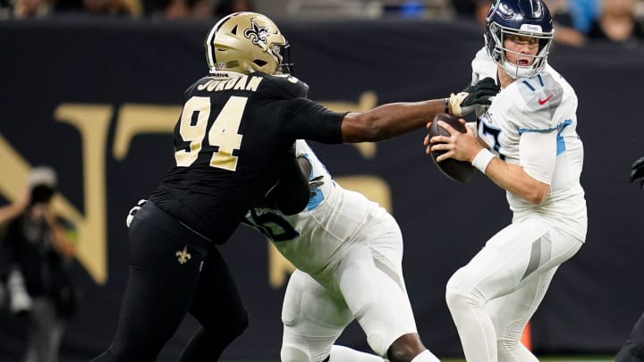 New Orleans Saints defensive end Cameron Jordan (94) pressures Tennessee Titans quarterback Ryan Tannehill (17)