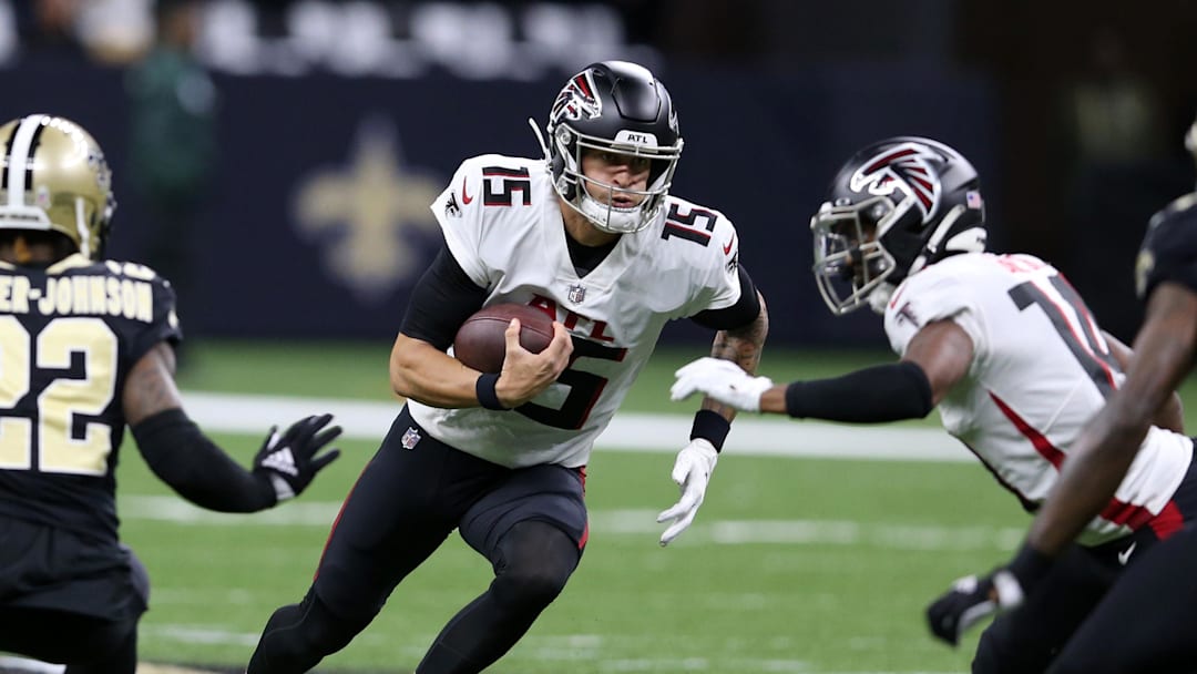 Feleipe Franks was signed as an undrafted free agent by the Atlanta Falcons and has re-signed with the Falcons in 2025.