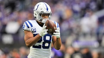 Dec 17, 2022; Minneapolis, Minnesota, USA; Indianapolis Colts running back Jonathan Taylor (28)
