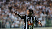 Ronaldinho Gaúcho foi campeão da Libertadores com a camisa alvinegra