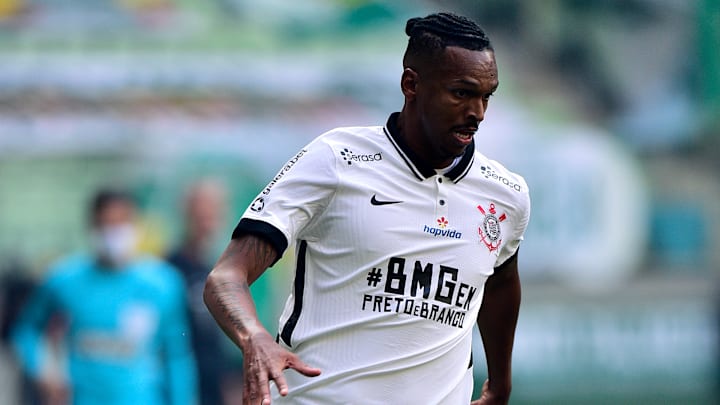 Atacante tem 34 anos | Palmeiras v Corinthians - State Championship Final Second Leg