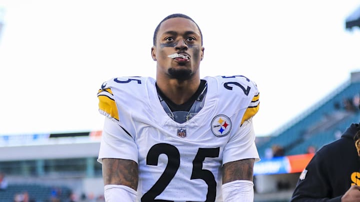 Pittsburgh Steelers safety DeShon Elliott runs off the field after a win. Pittsburgh Steelers safety DeShon Elliott runs off the field after a win.