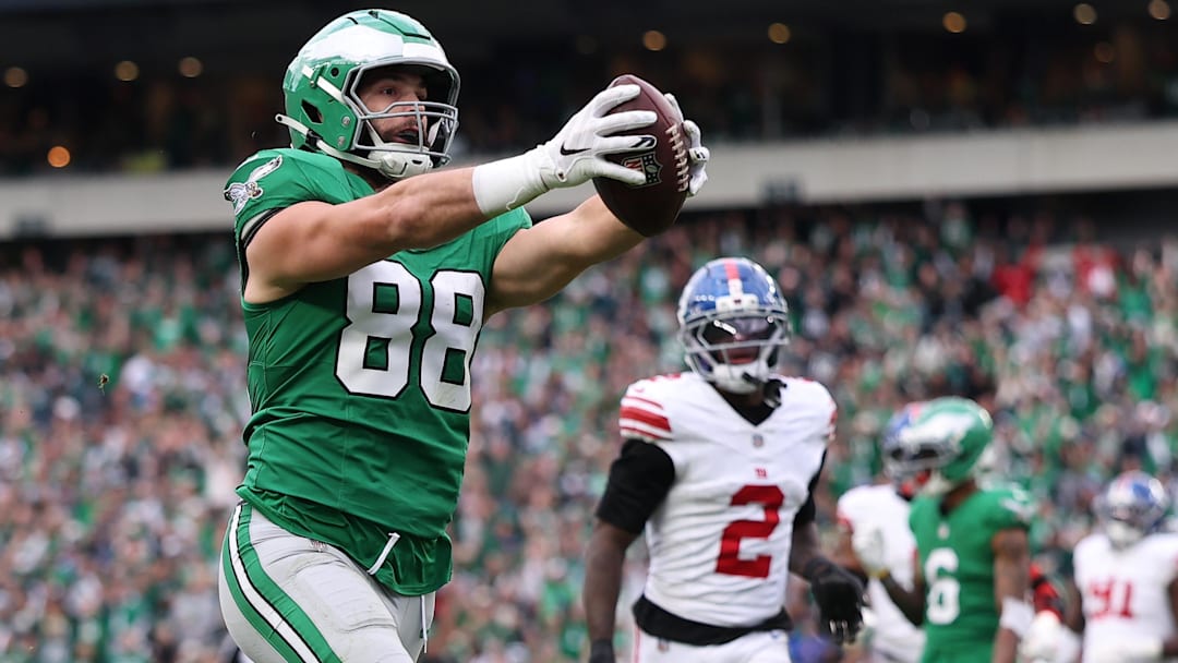 Oct 26, 2025; Philadelphia, Pennsylvania, USA; Philadelphia Eagles tight end Dallas Goedert (88) scores a touchdown against the New York Giants in the fourth quarter at Lincoln Financial Field.