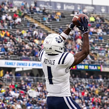 Sep 30, 2023; East Hartford, Connecticut, USA; Utah State Aggies wide receiver Jalen Royals (1) makes the touchdown catch against the UConn Huskies in the second half at Rentschler Field at Pratt & Whitney Stadium. Mandatory Credit: David Butler II-Imagn Images